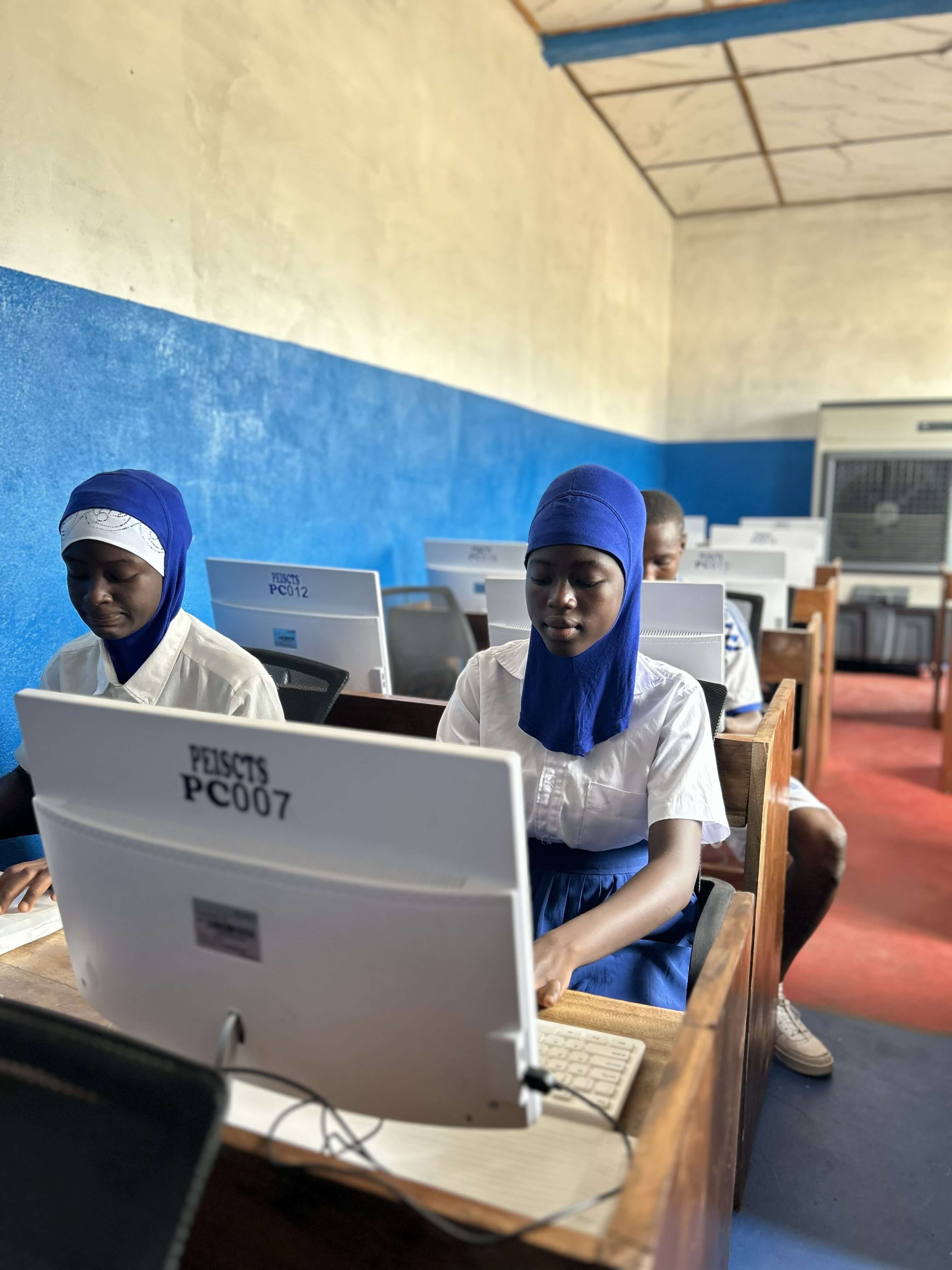 Computer Lab - Students Working